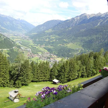 斯卡岑古特酒店